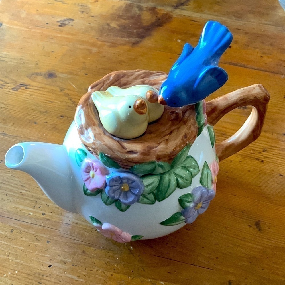 Teleflora teapot with flowers and birds - Picture 3 of 10